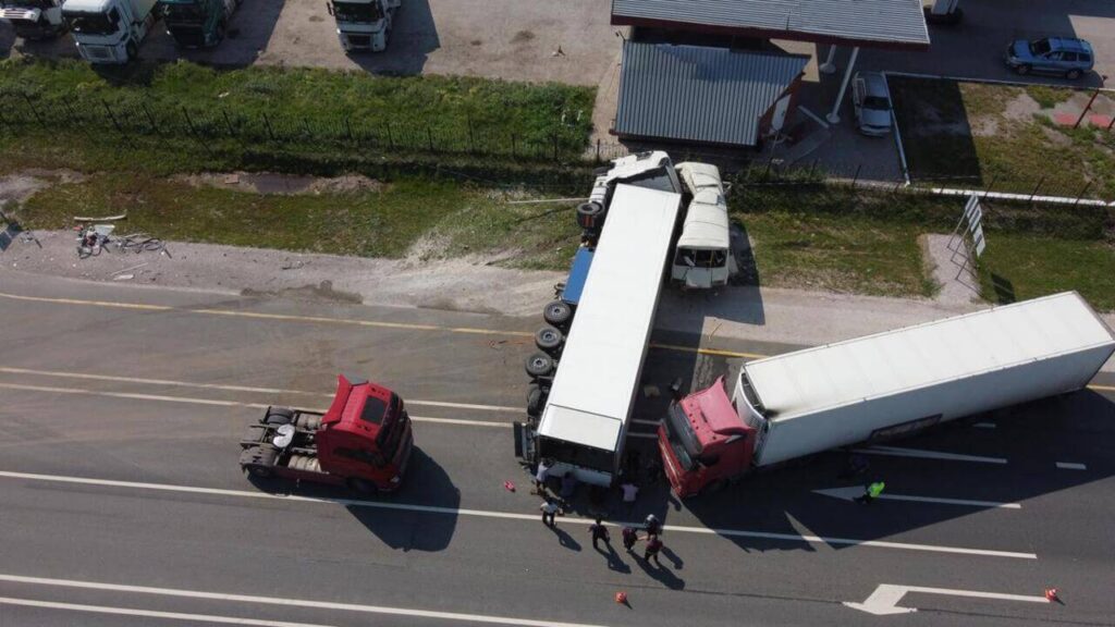 Truck Accident Injuries in Naples