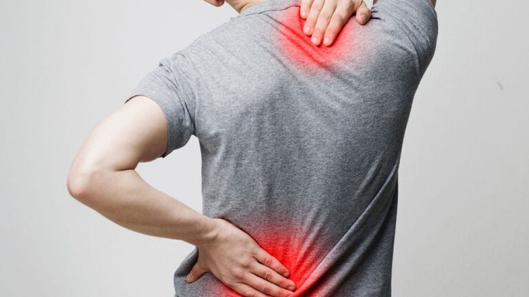 Symptoms of a Misaligned Spine