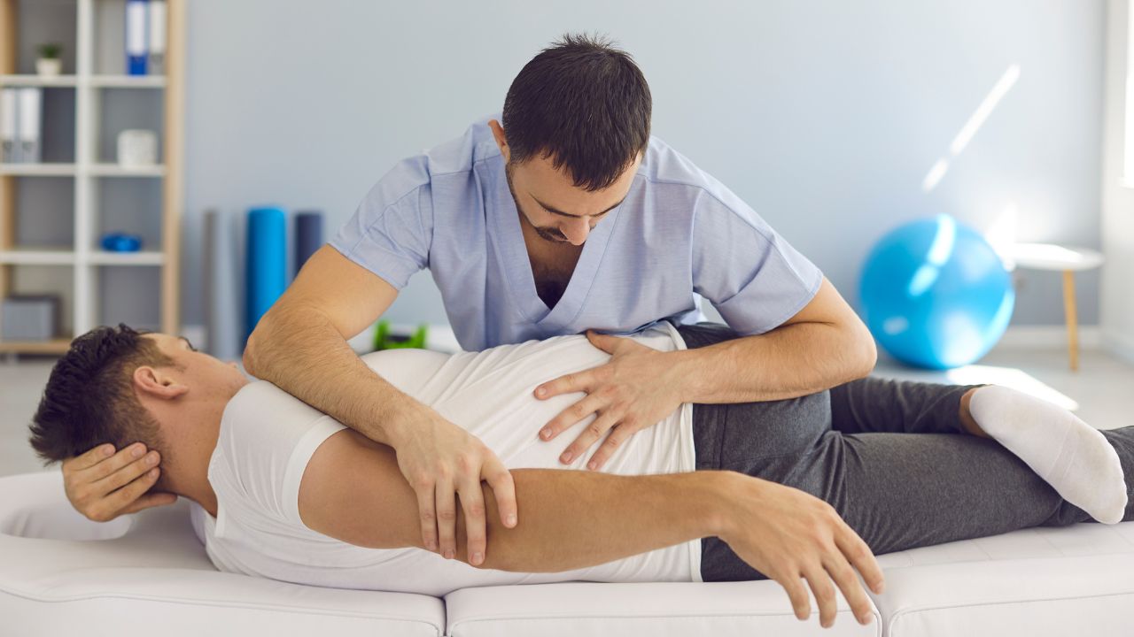 Chiropractor and Massage – Which Treatment First?