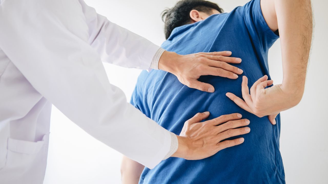 Chiropractic Care for Truck Accident Injuries in Estero