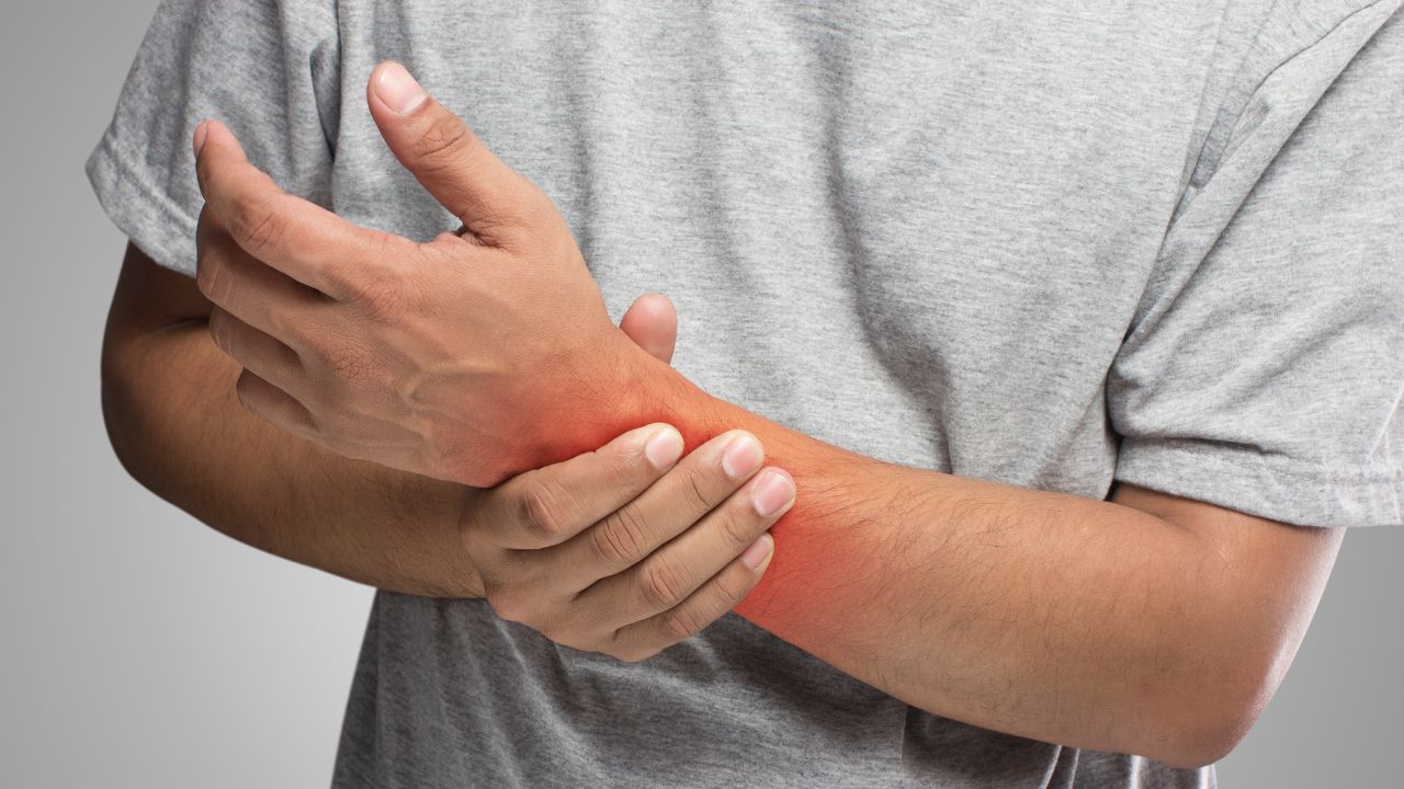 What Causes Hand and Wrist Pain After a Car Accident